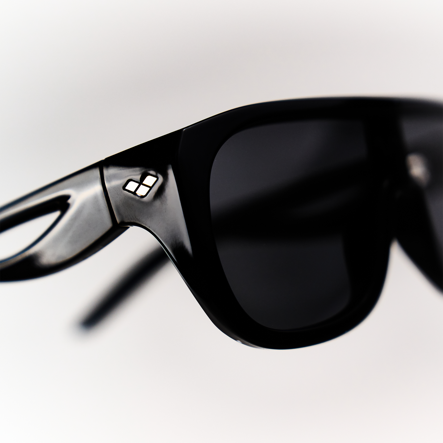 ALBATRO-Arena Eyewear by FLUXUS