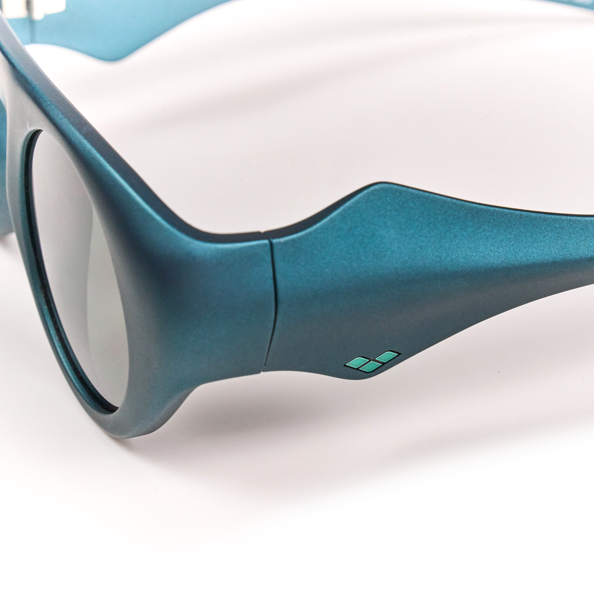 DIAMANTA-Arena Eyewear by FLUXUS