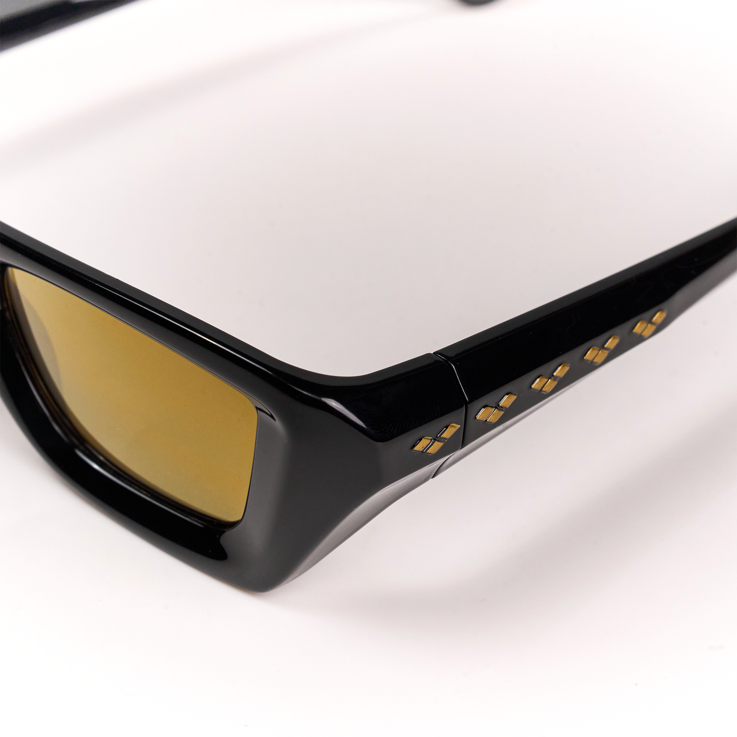FLYWAVE-Arena Eyewear by FLUXUS