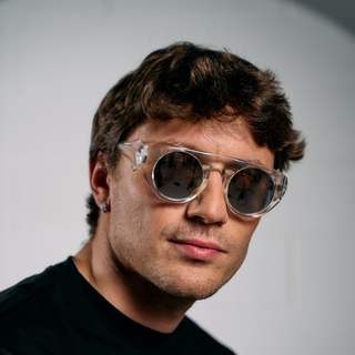 Diamanta#Color_Montatura Silver Surfer con Lente Silver Mirror