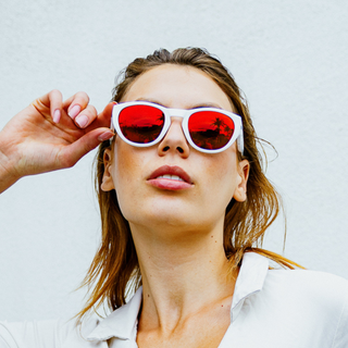 Ninfa#Color_Montatura Gloss White con Lente Red Mirror