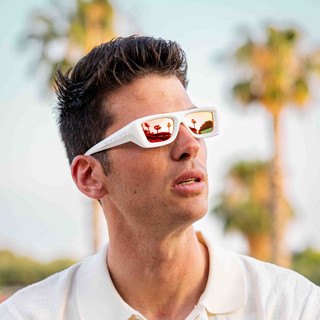 Flywave#Color_Montatura Gloss White con Lente Red Mirror