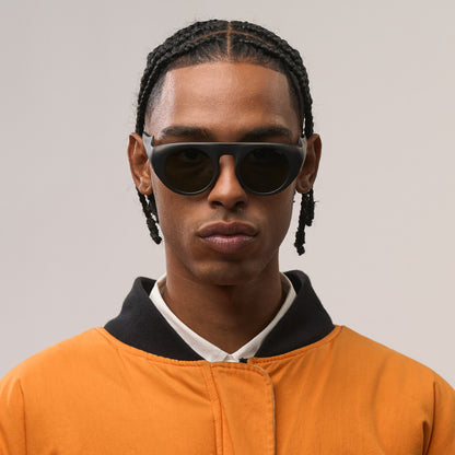 Diamanta#Color_Montatura Black Especial con Lente Grey Polarized