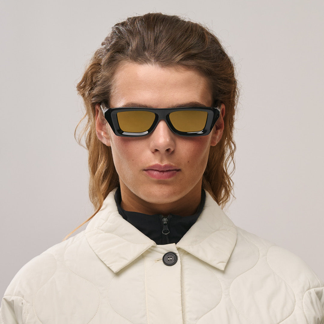 Flywave#Color_Montatura Gloss Black con Lente Gold Mirror