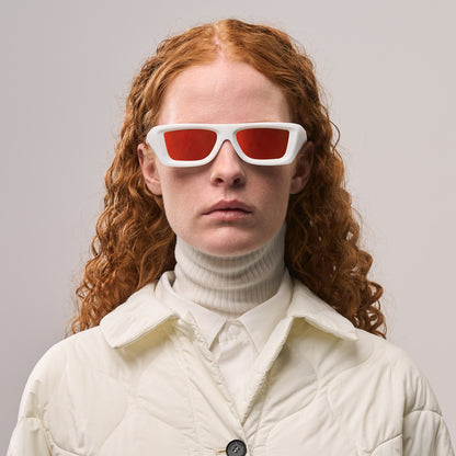 Flywave#Color_Montatura Gloss White con Lente Red Mirror