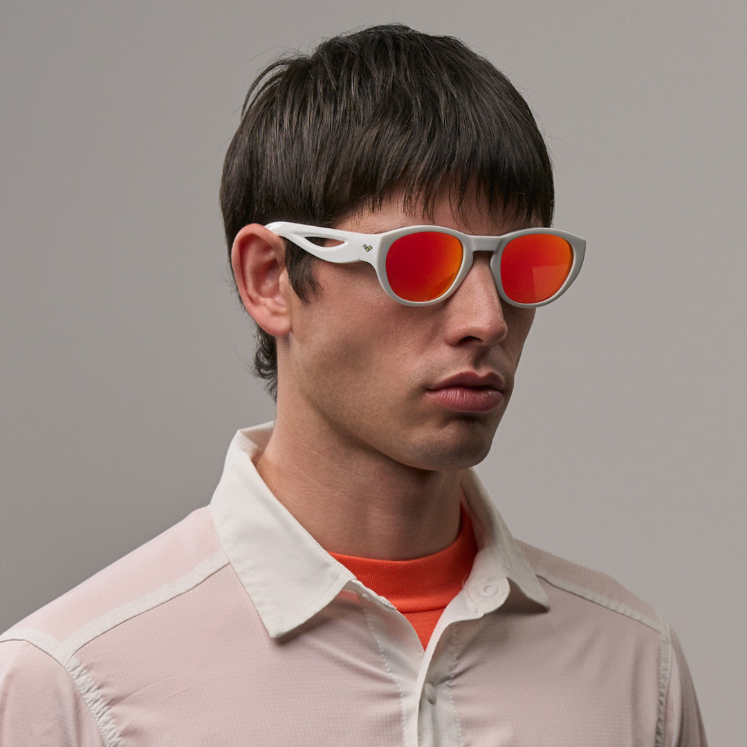 Ninfa#Color_Montatura Gloss White con Lente Red Mirror